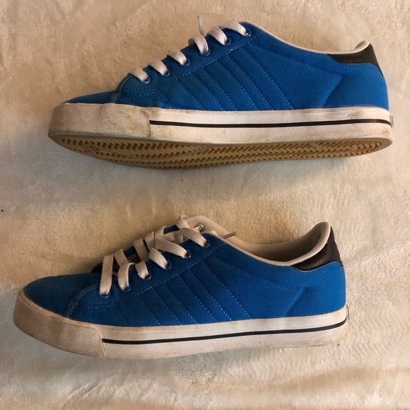 Men’s Adidas sneakers - Picture 2 of 7